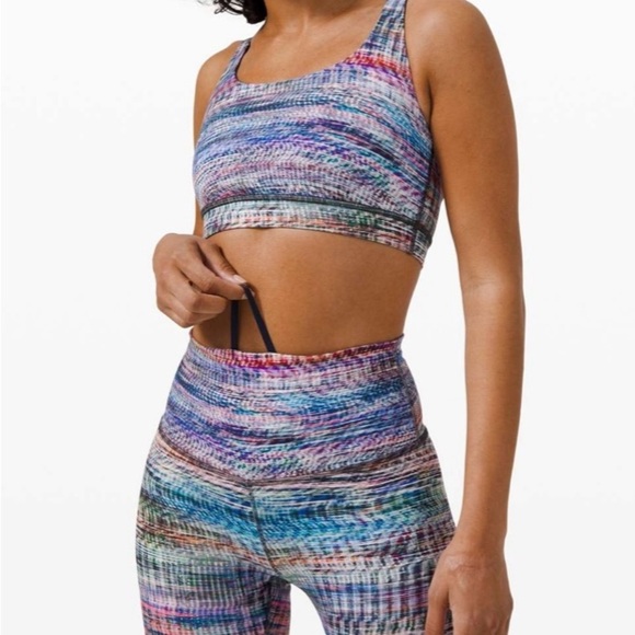 Lululemon sz 6 Wunder Train High-Rise Tight 25"
Digital Oasis White Multi VGUC - Picture 14 of 14